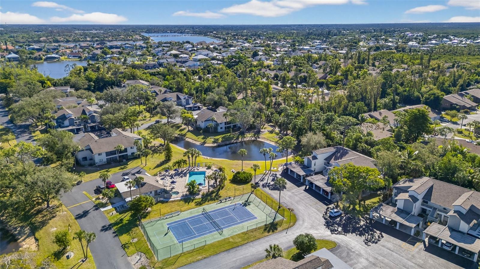 NEWPORT GLEN CONDO PH 01 - Residential