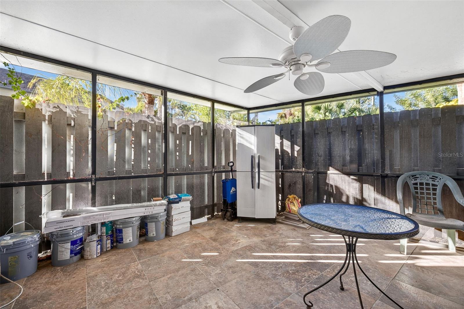 NEWPORT GLEN CONDO PH 01 - Residential