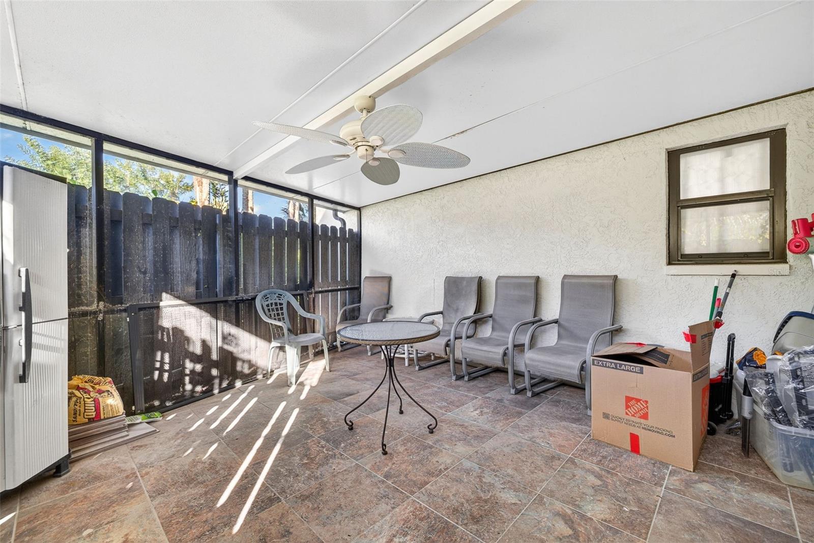 NEWPORT GLEN CONDO PH 01 - Residential