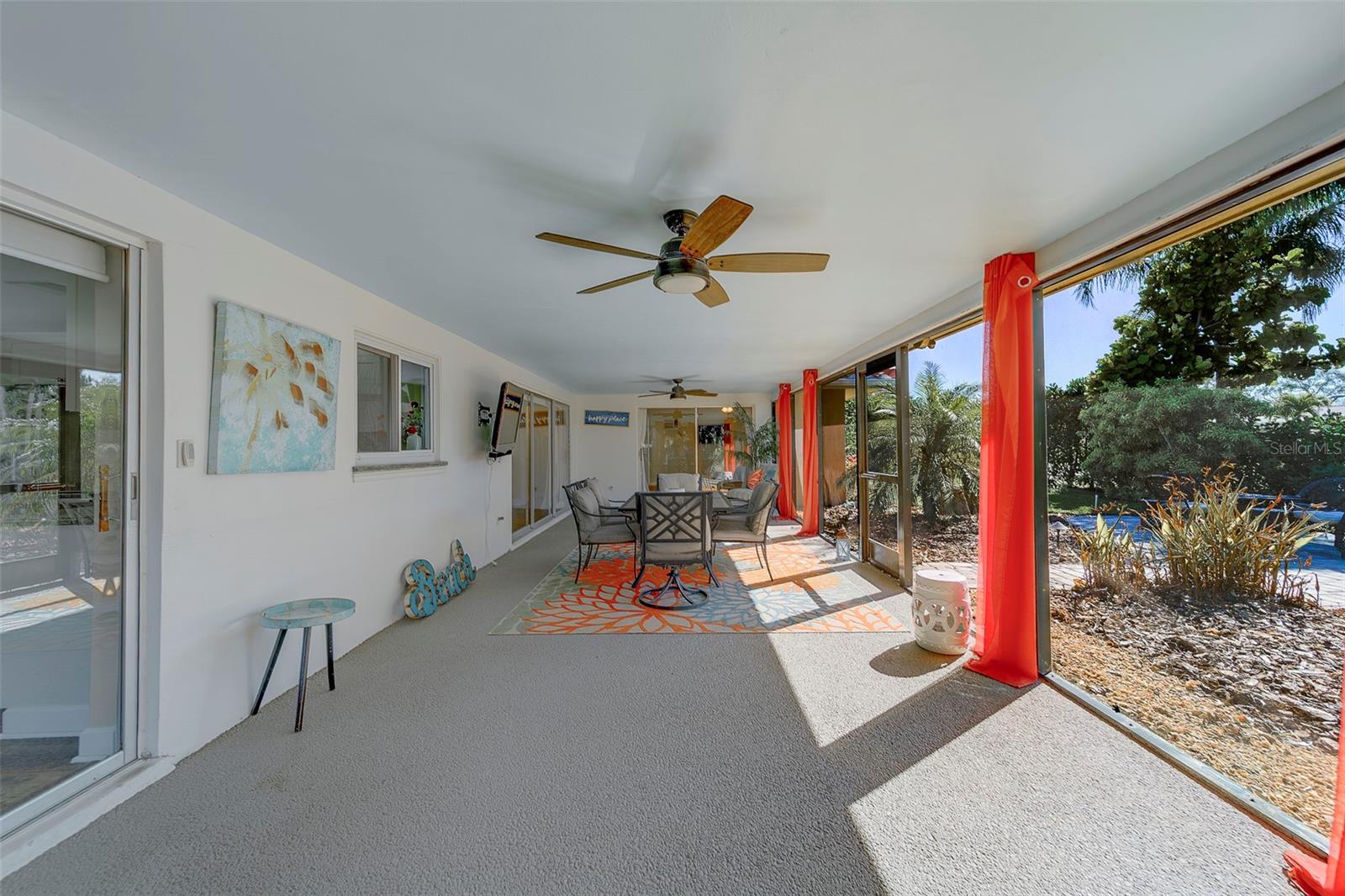 IMPERIAL POINT - Residential