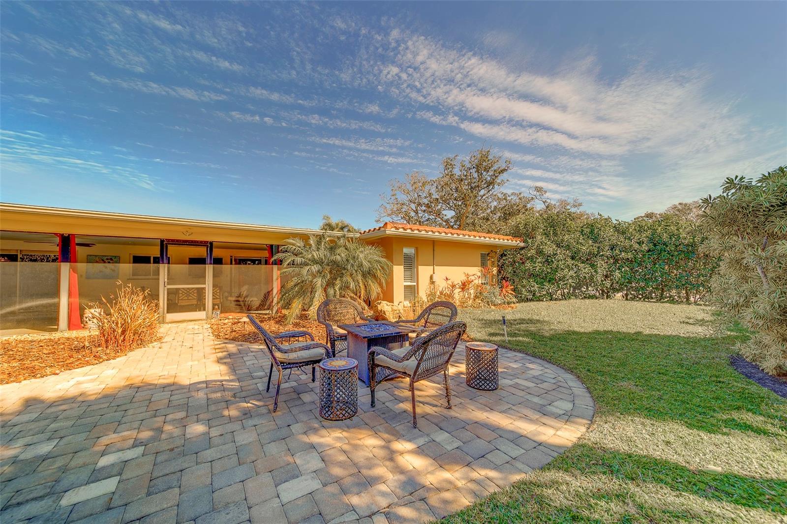 IMPERIAL POINT - Residential