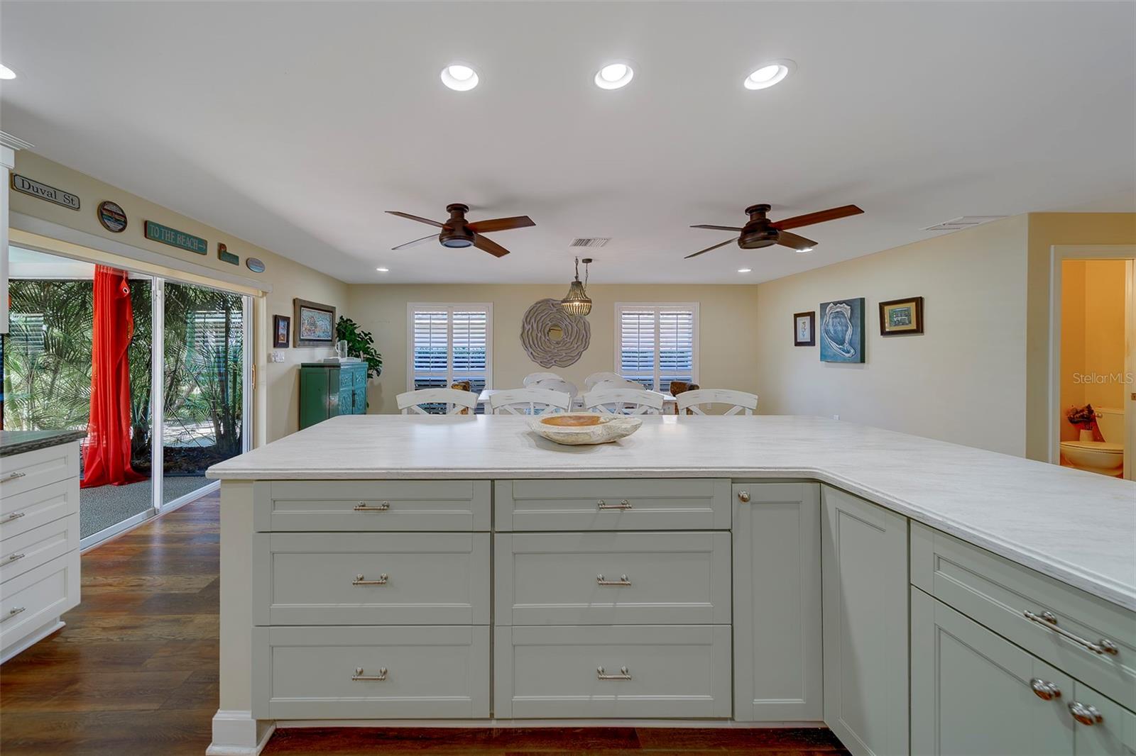 IMPERIAL POINT - Residential