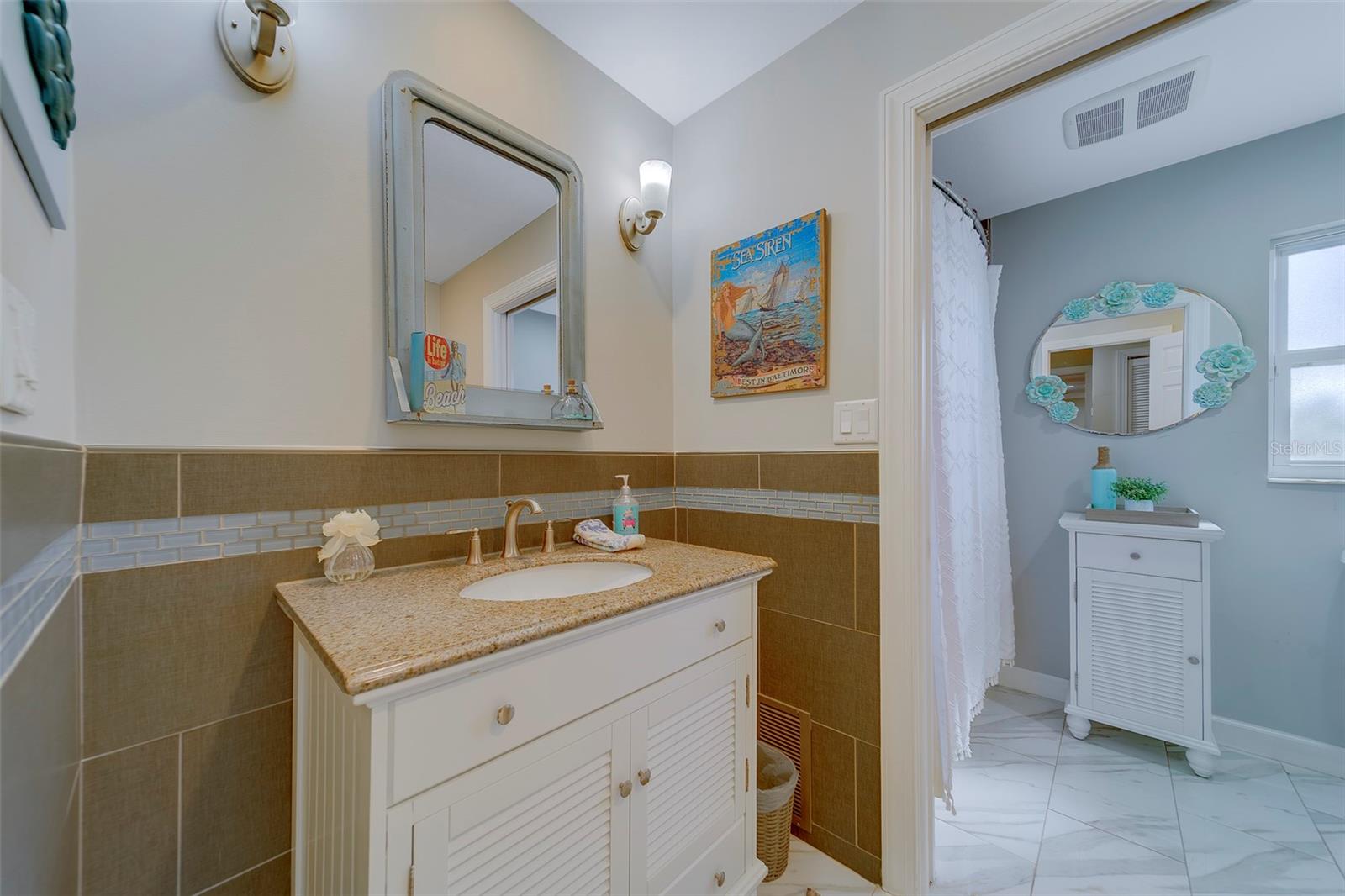 IMPERIAL POINT - Residential