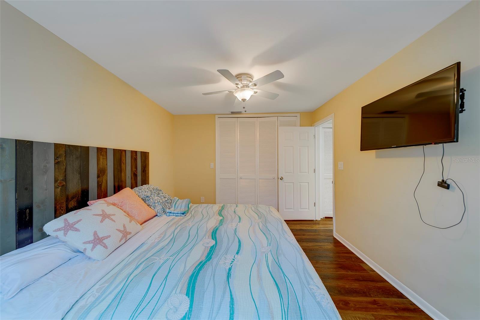 IMPERIAL POINT - Residential