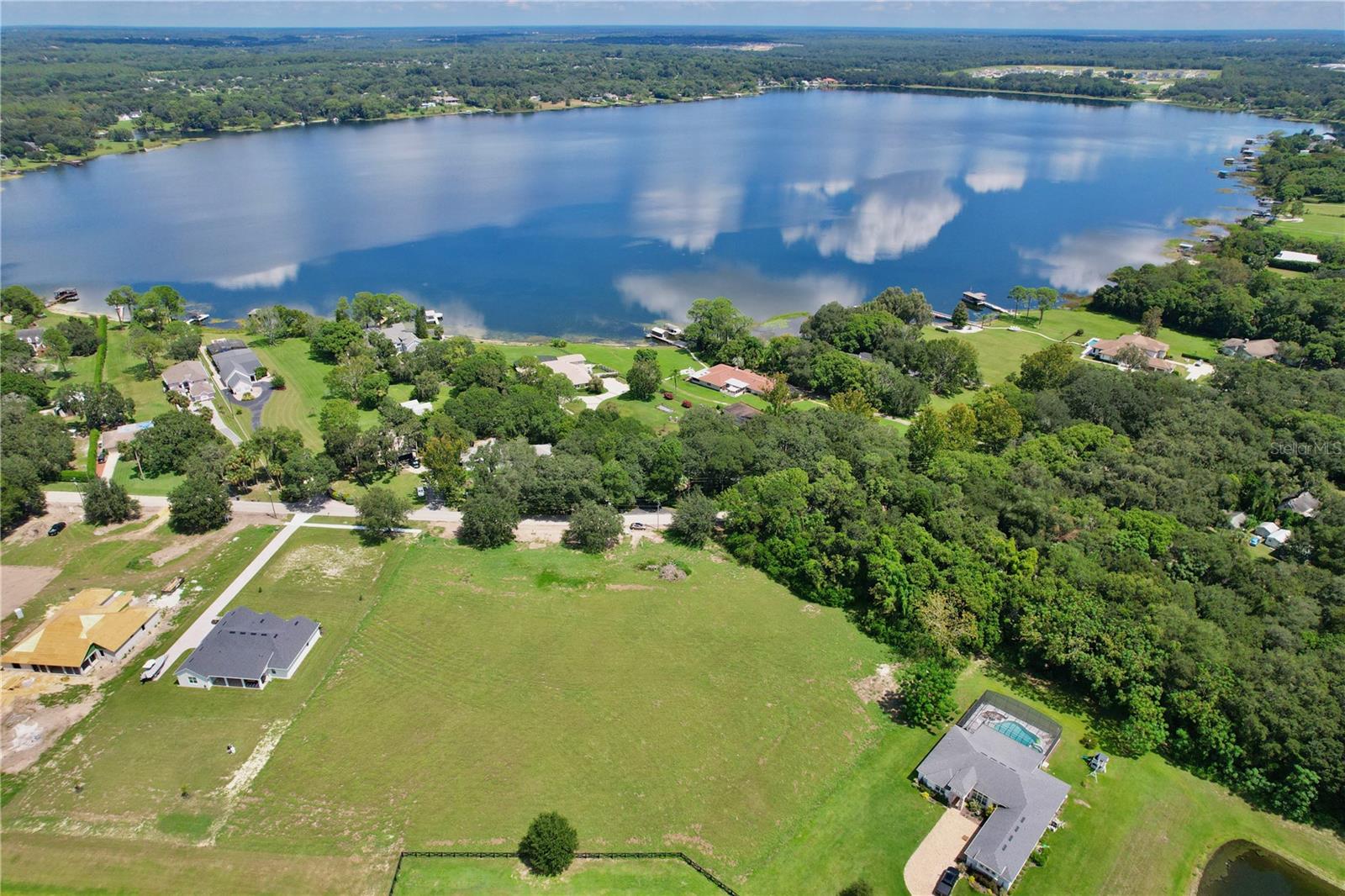 SLOEWOOD MANOR - Land