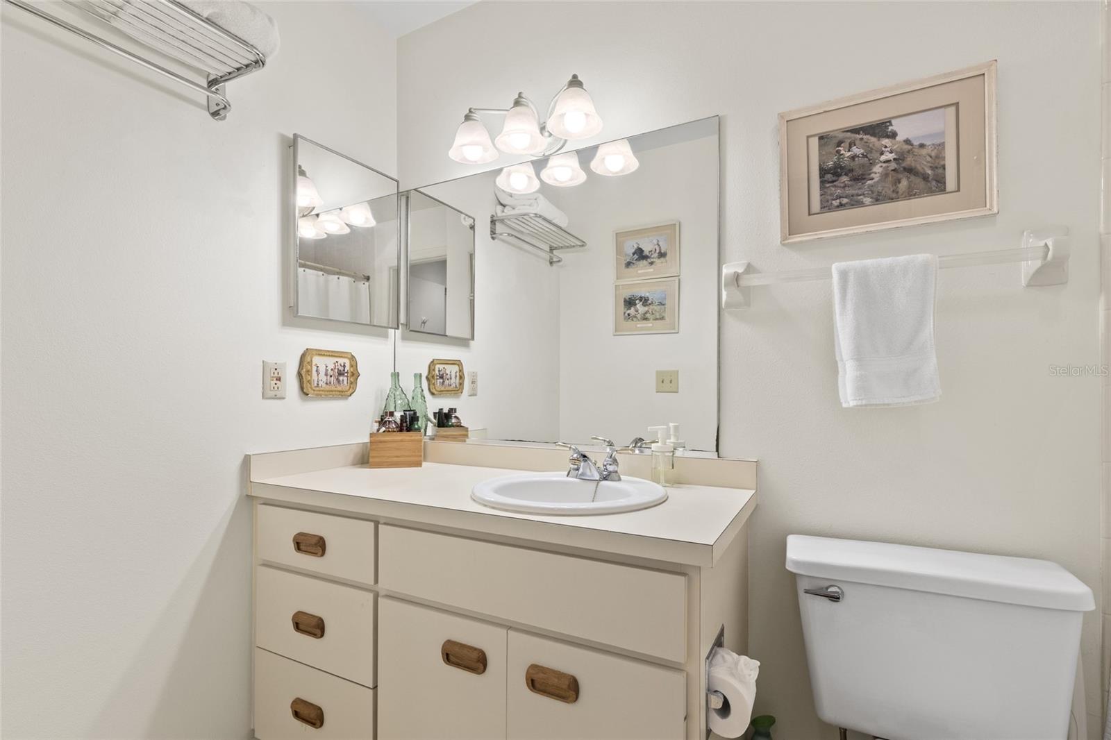 HUDSON HARBOUR - Residential Lease