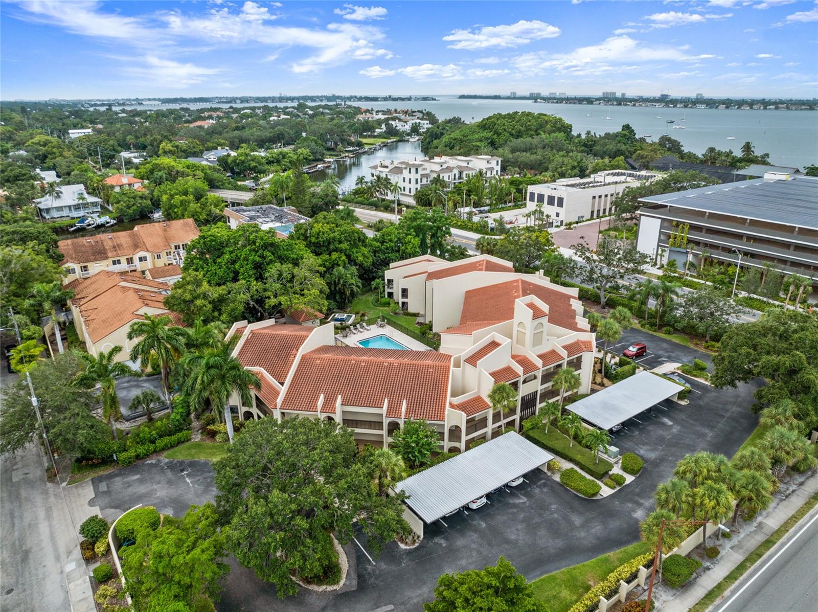 HUDSON HARBOUR - Residential Lease