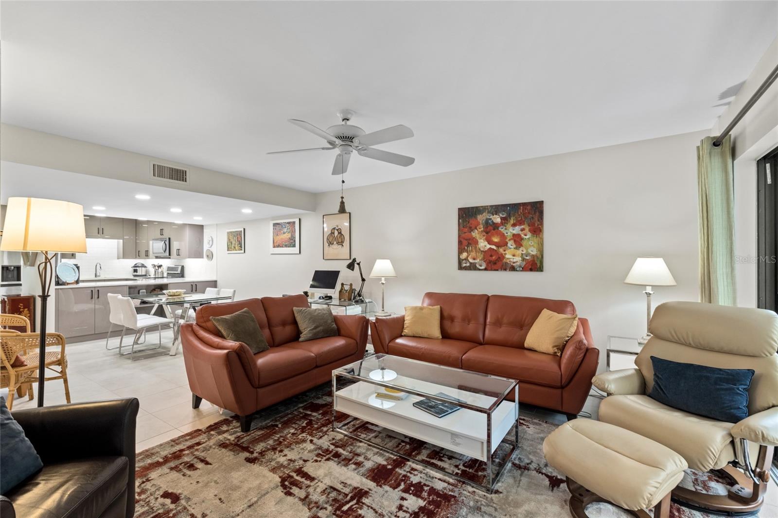 HUDSON HARBOUR - Residential Lease
