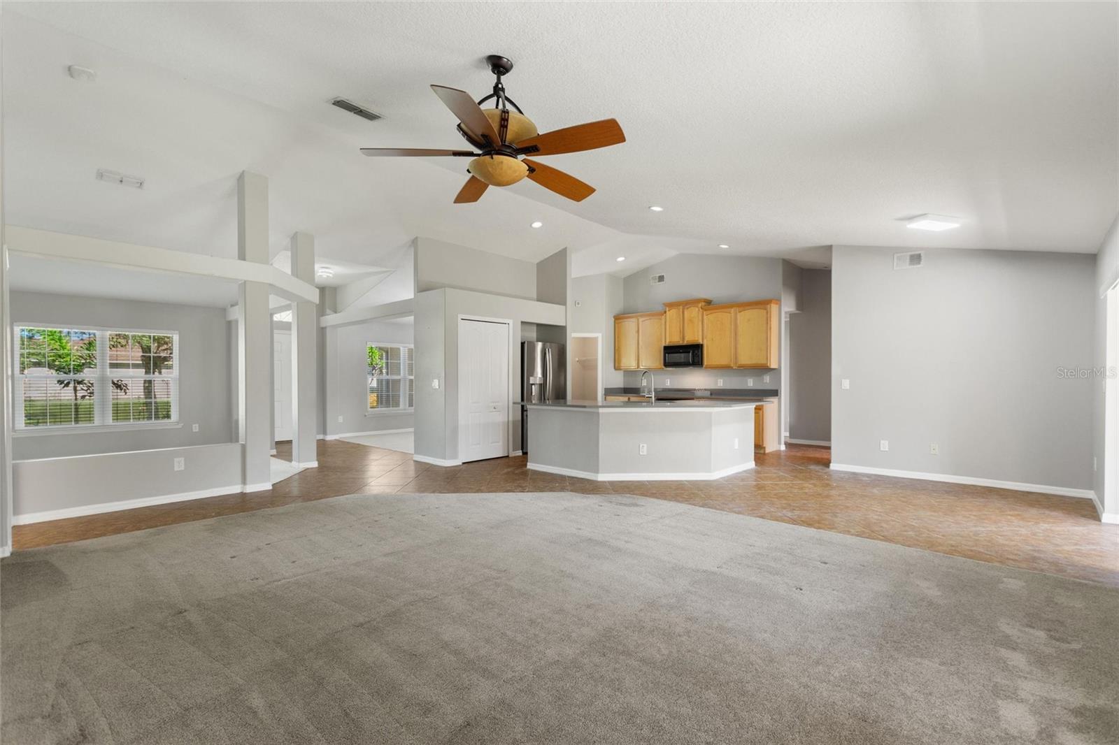 EAST LAKE COVE PH 1 - Residential Lease