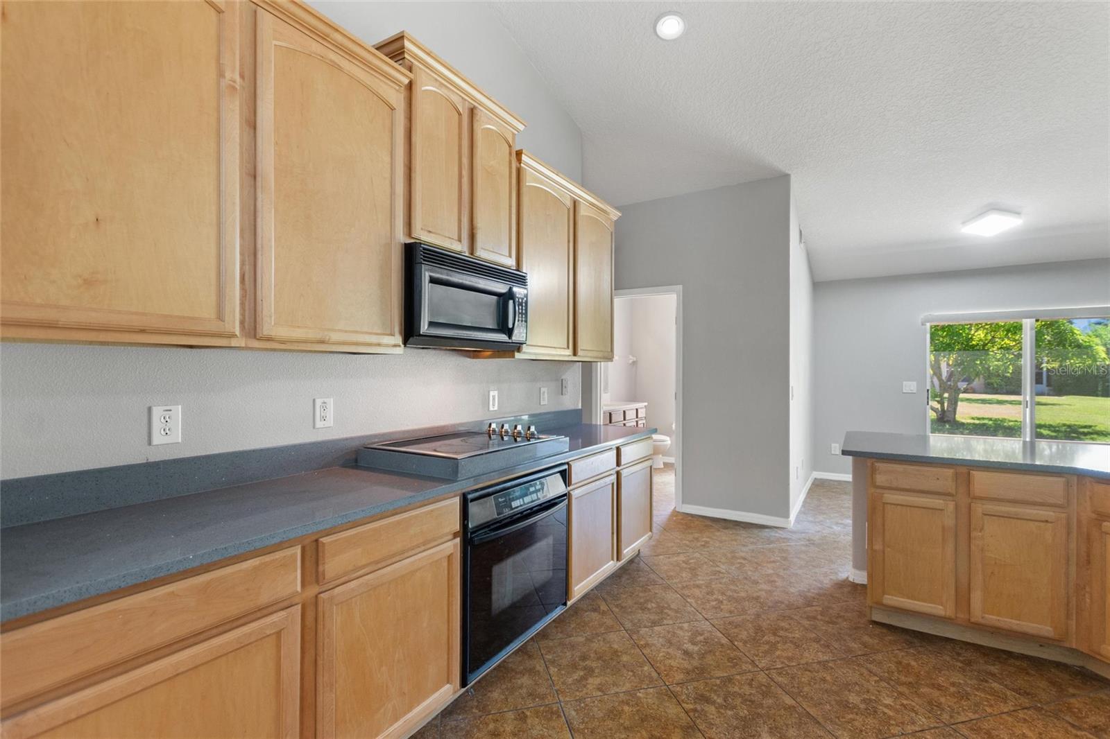 EAST LAKE COVE PH 1 - Residential Lease