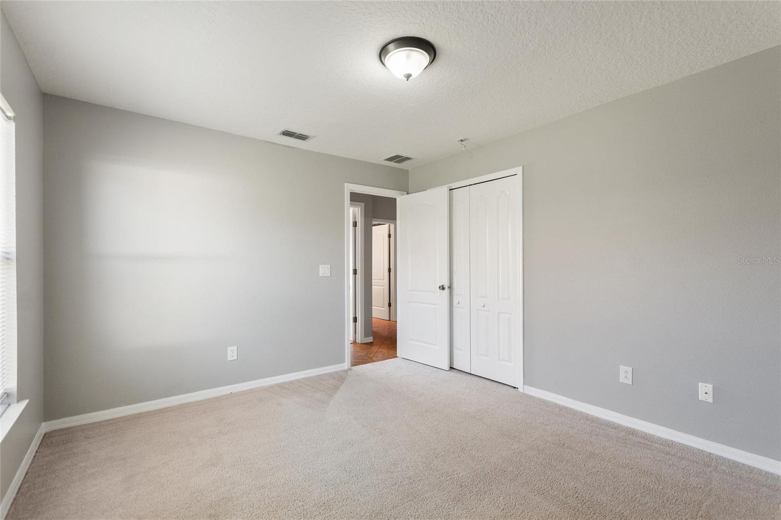 EAST LAKE COVE PH 1 - Residential Lease