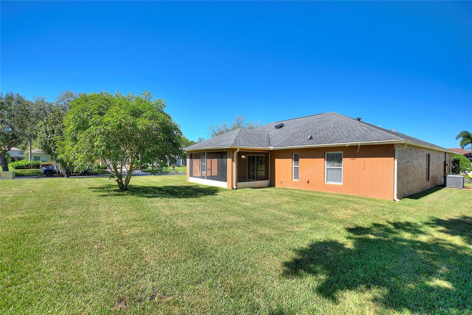 EAST LAKE COVE PH 1 - Residential Lease