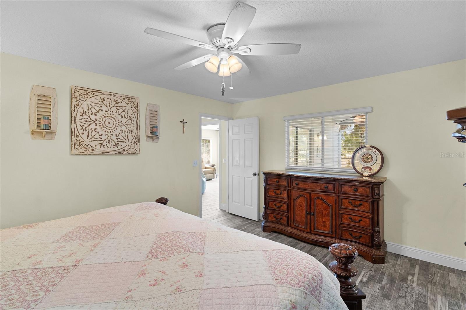 SPRUCE CRK SOUTH 03 - Residential