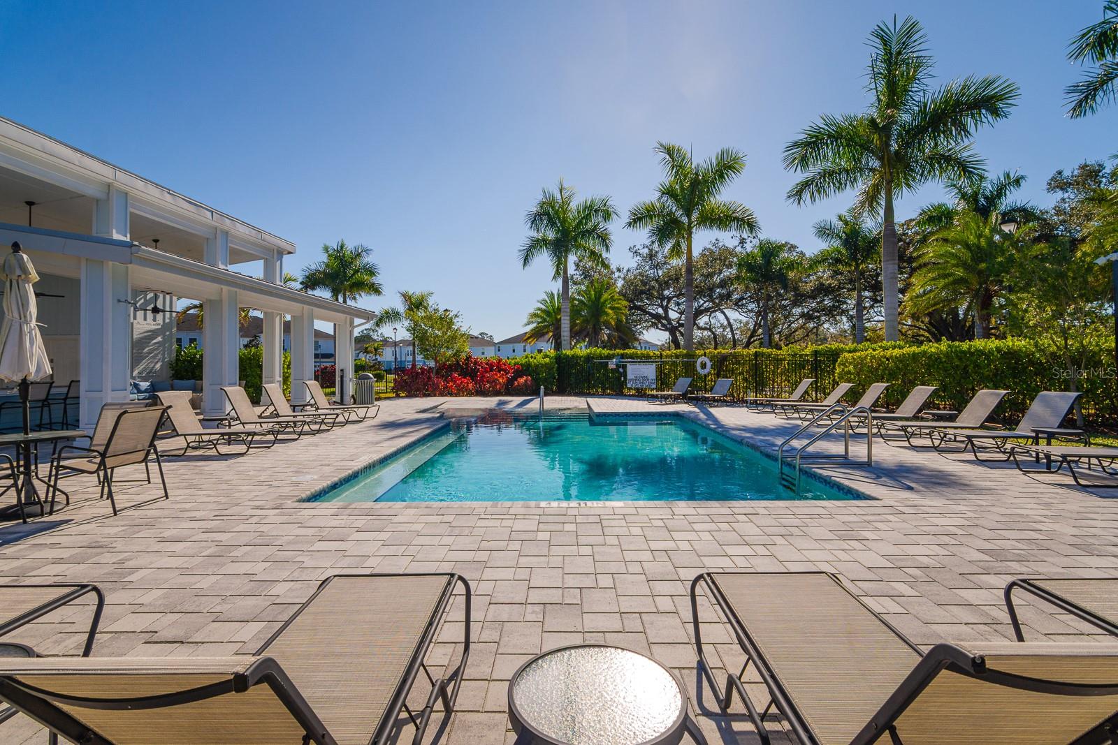 SIENNA PARK TWNHMS/UNIVERSITY - Residential