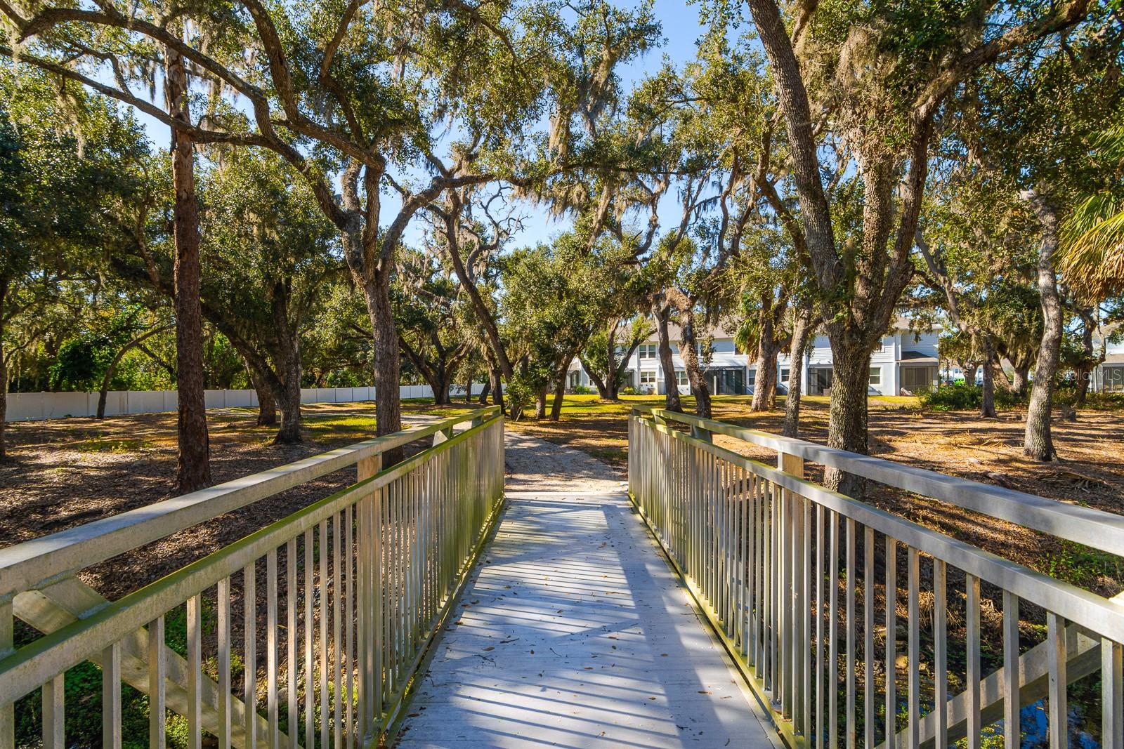 SIENNA PARK TWNHMS/UNIVERSITY - Residential