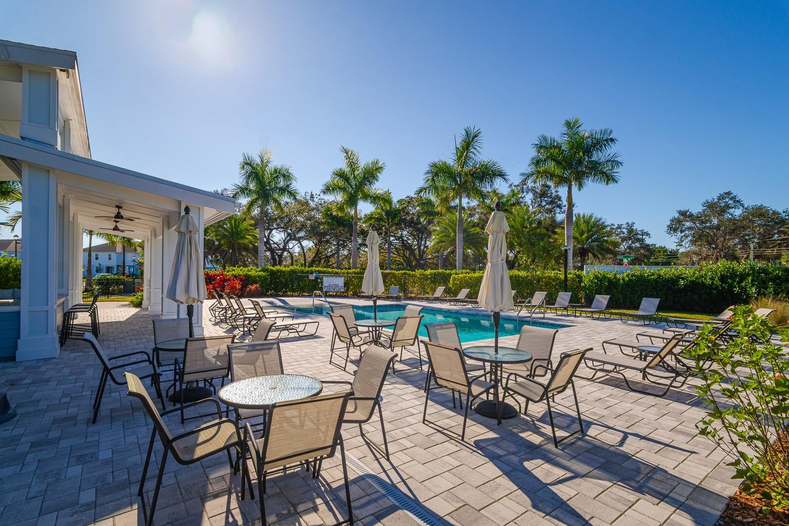 SIENNA PARK TWNHMS/UNIVERSITY - Residential