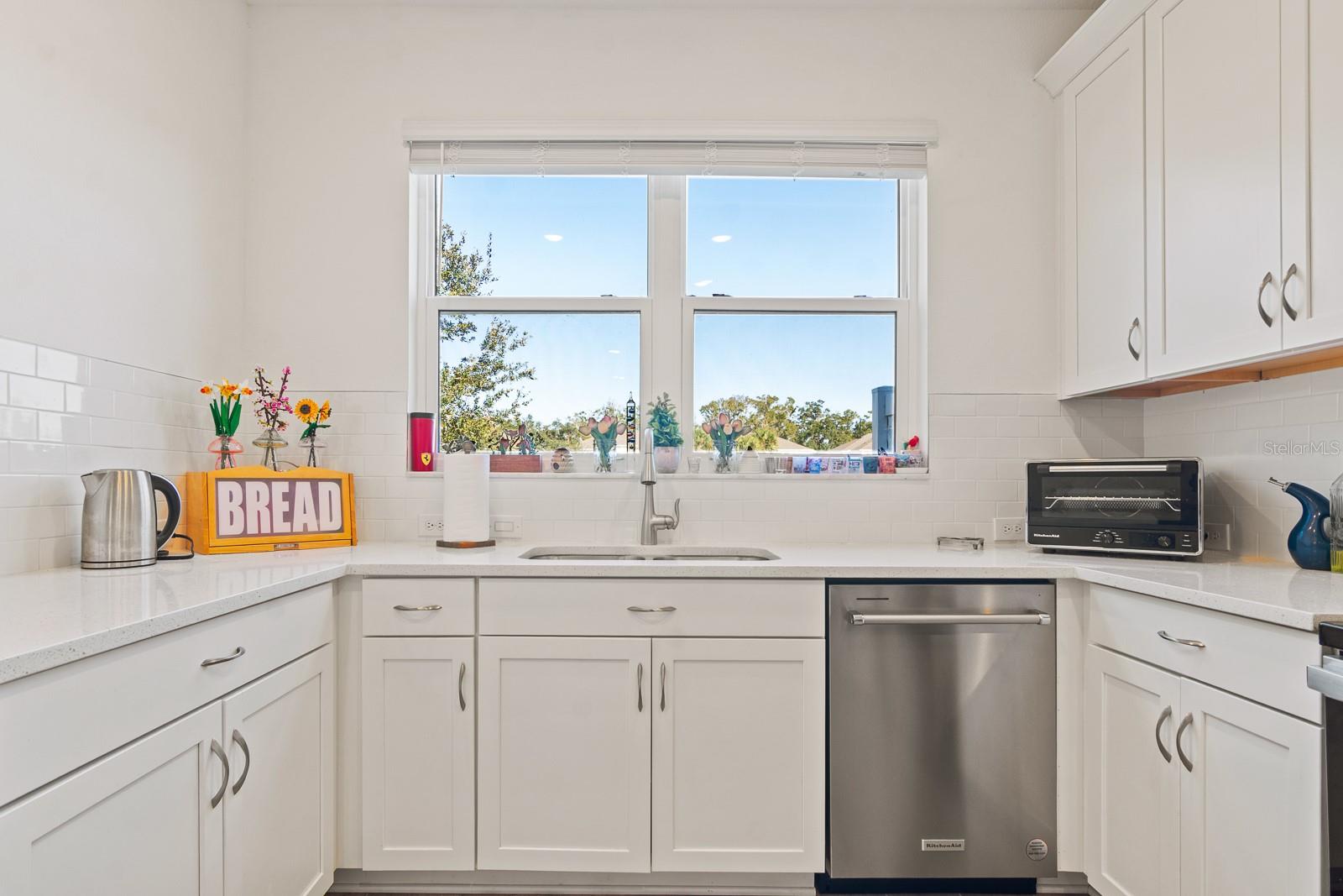 SIENNA PARK TWNHMS/UNIVERSITY - Residential