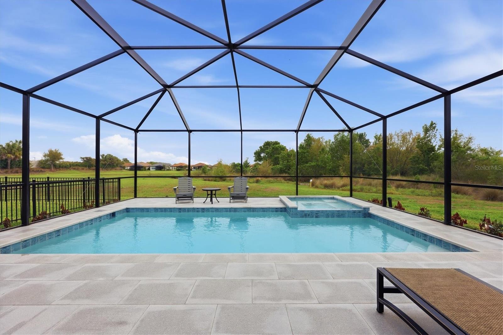 AZARIO ESPLANADE PH III SUBPH D - Residential