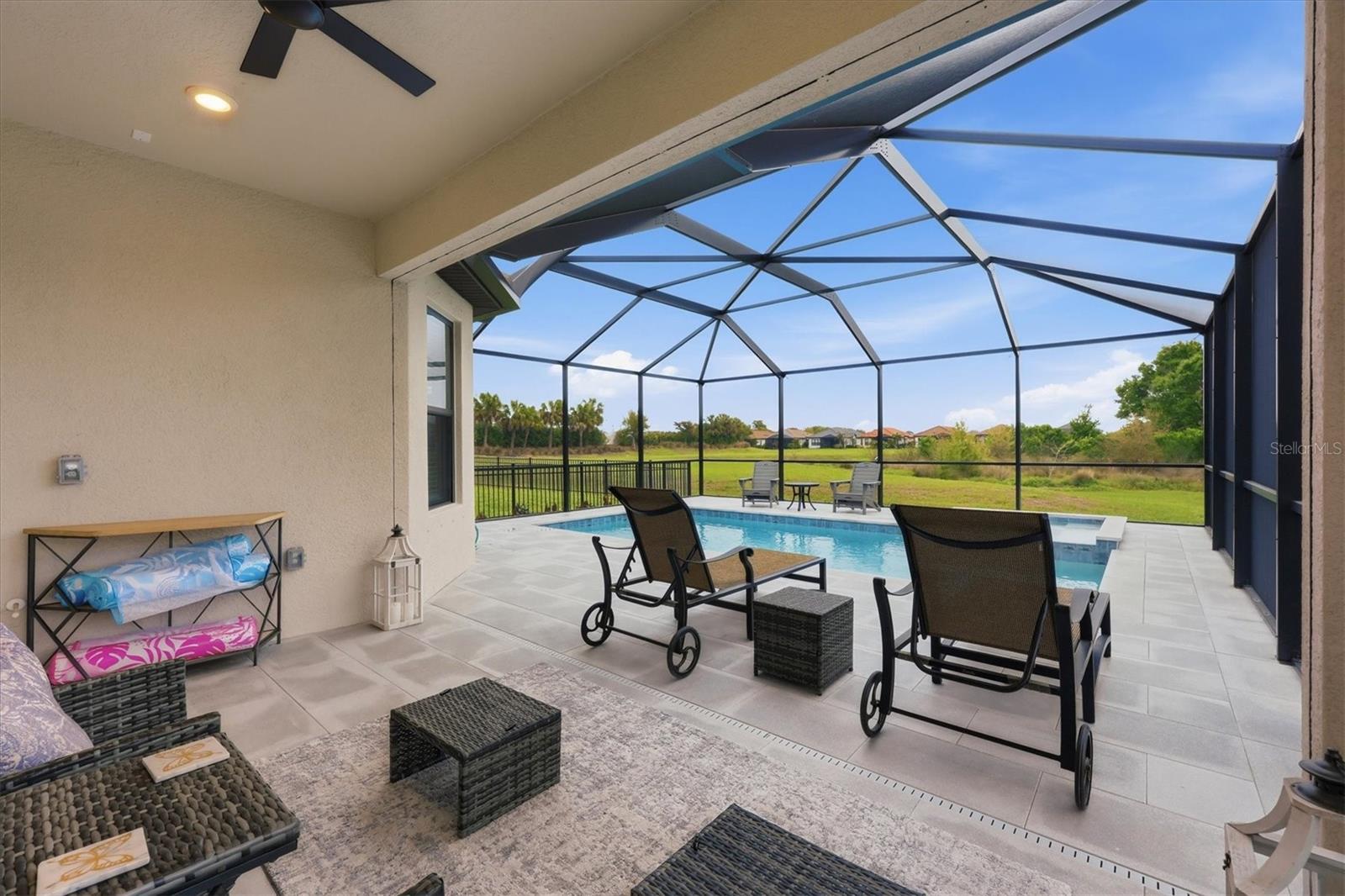 AZARIO ESPLANADE PH III SUBPH D - Residential