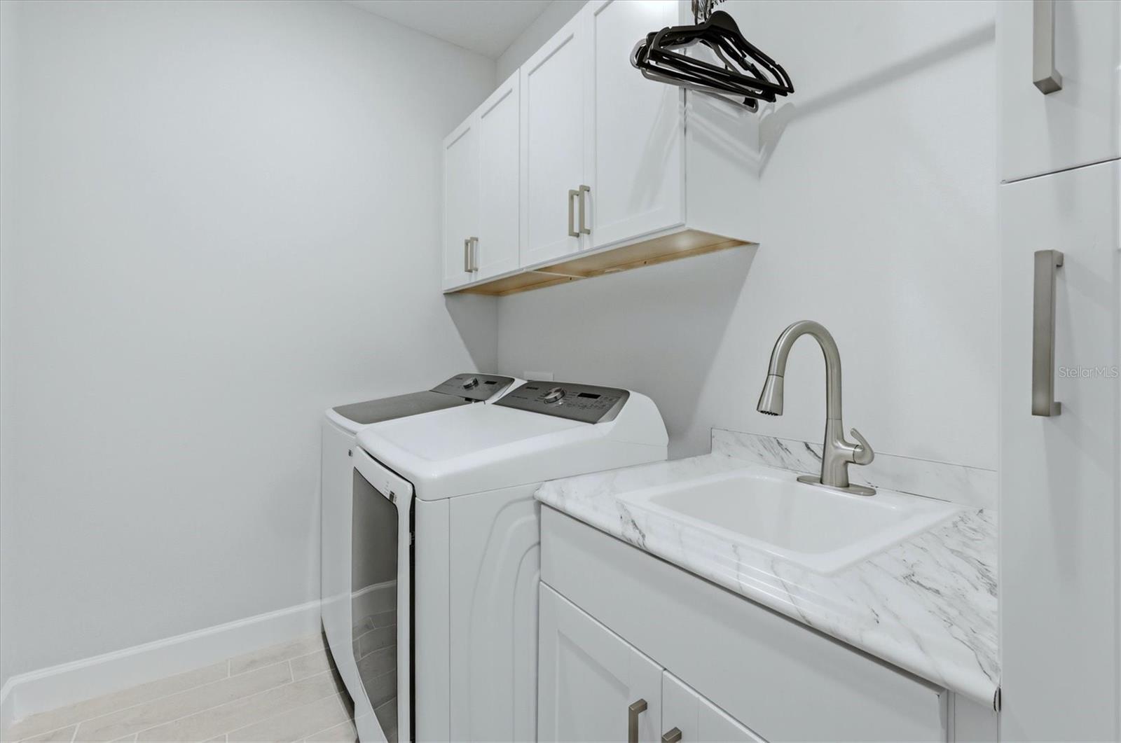 AZARIO ESPLANADE PH III SUBPH D - Residential