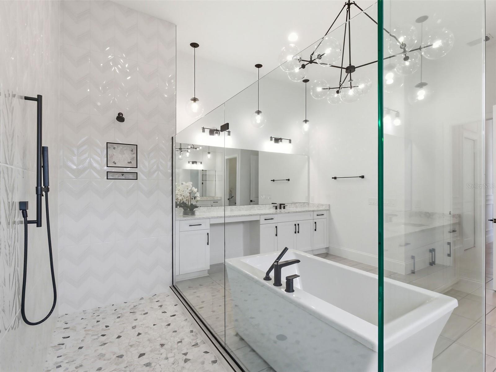 LAUREL POINTE PH 1 - Residential