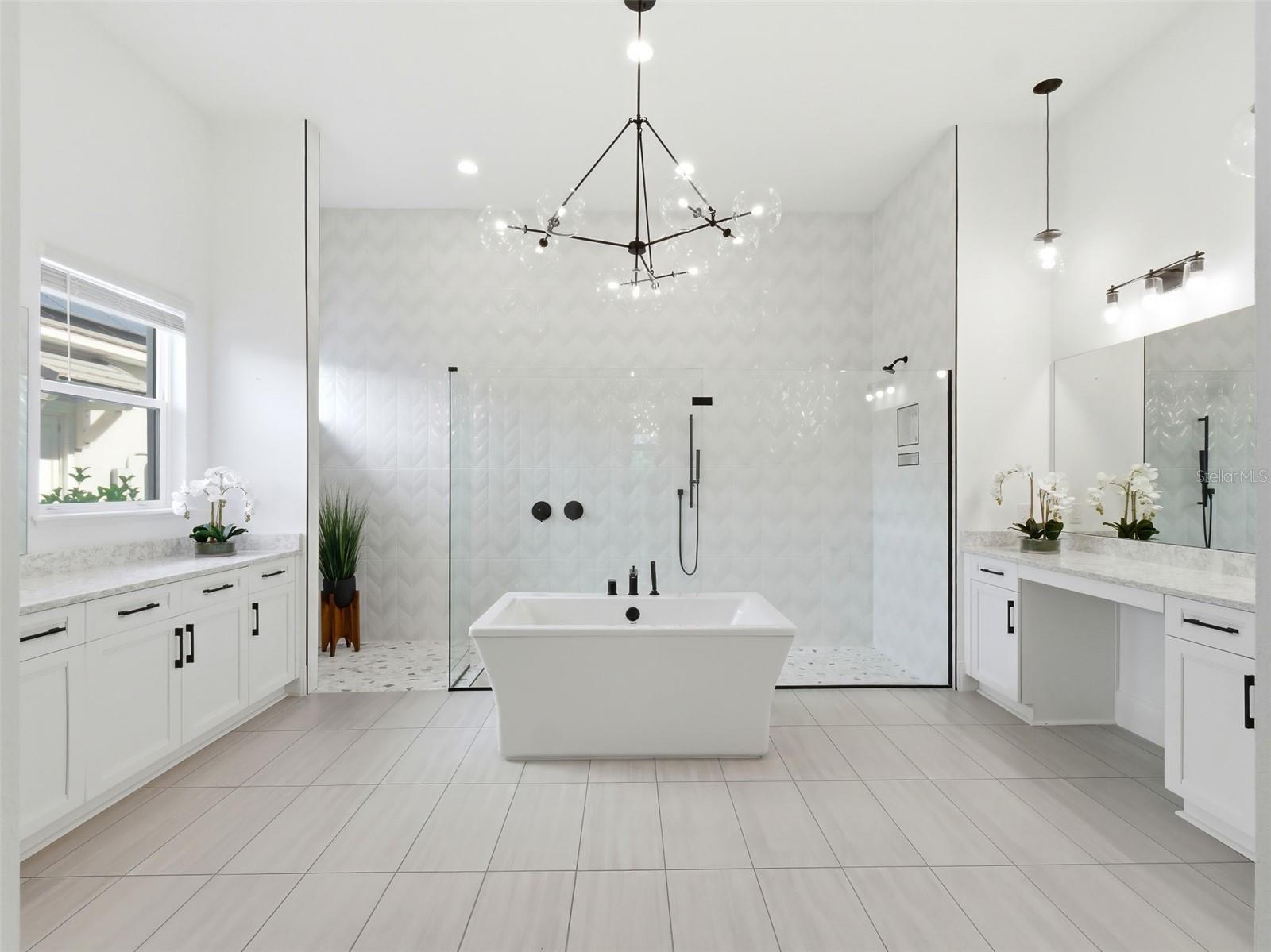 LAUREL POINTE PH 1 - Residential