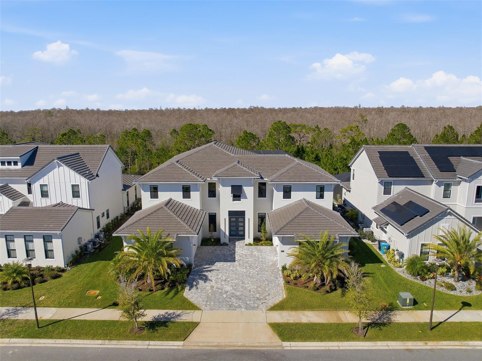 LAUREL POINTE PH 1 - Residential