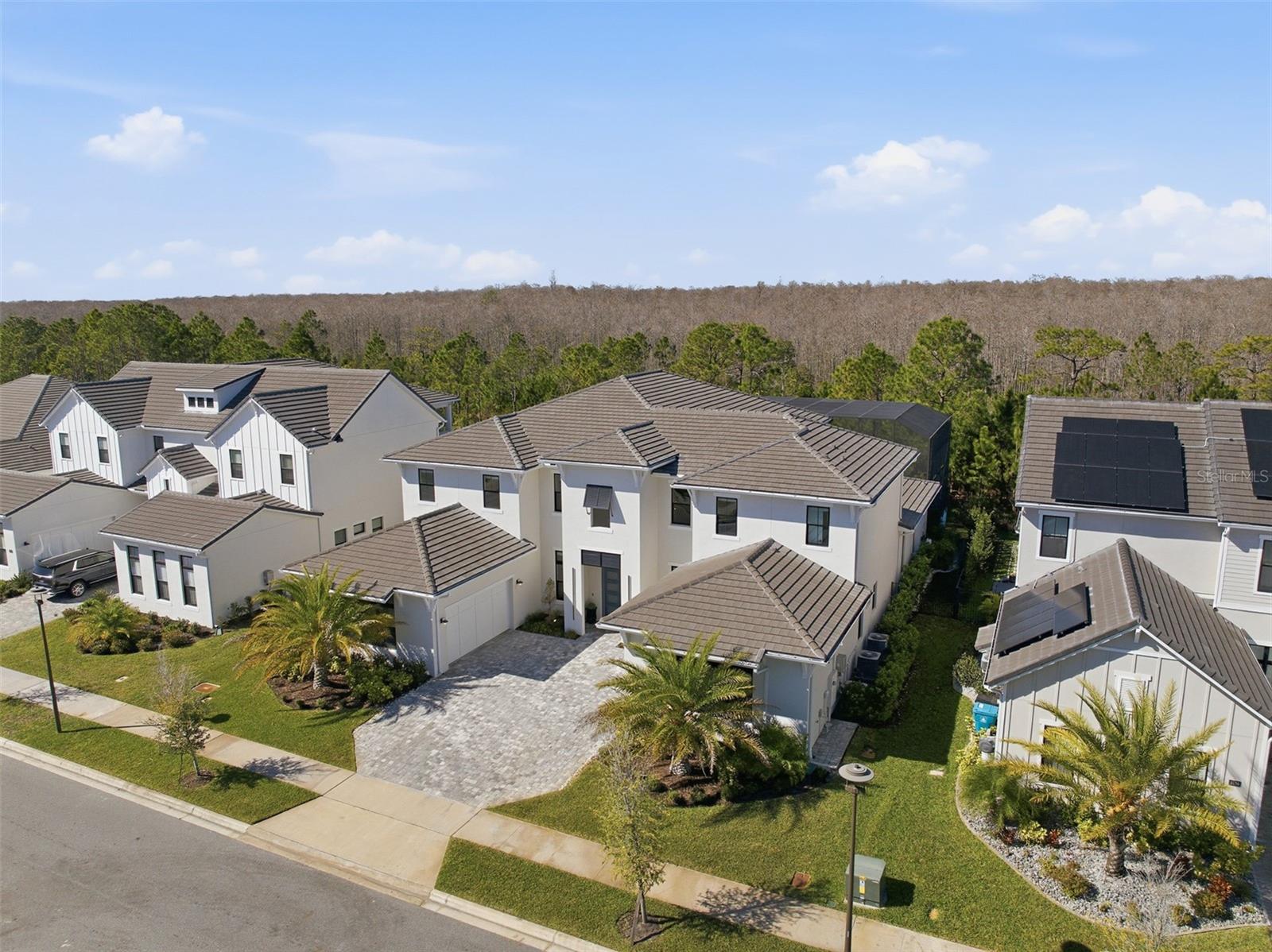 LAUREL POINTE PH 1 - Residential