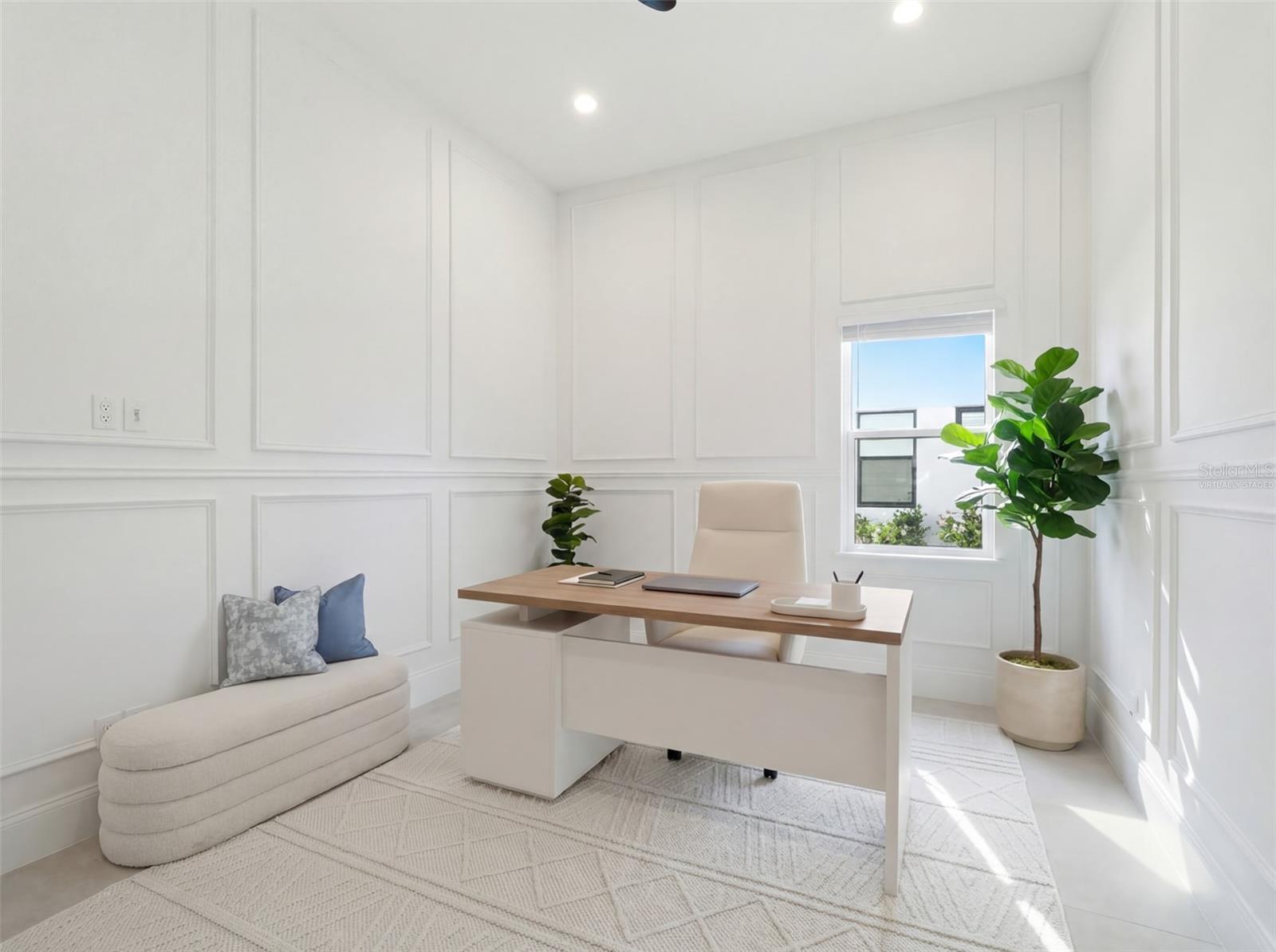 LAUREL POINTE PH 1 - Residential