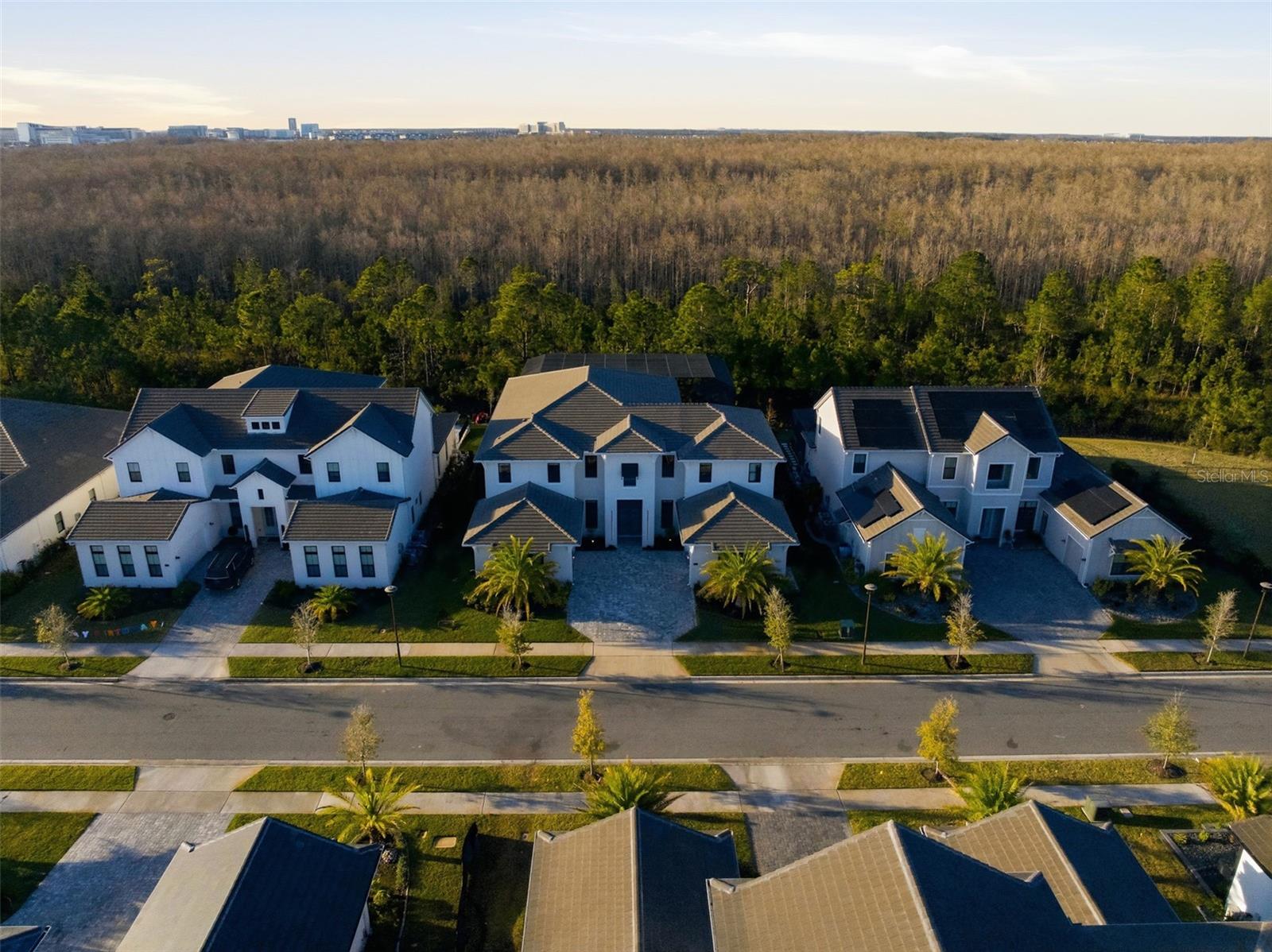 LAUREL POINTE PH 1 - Residential