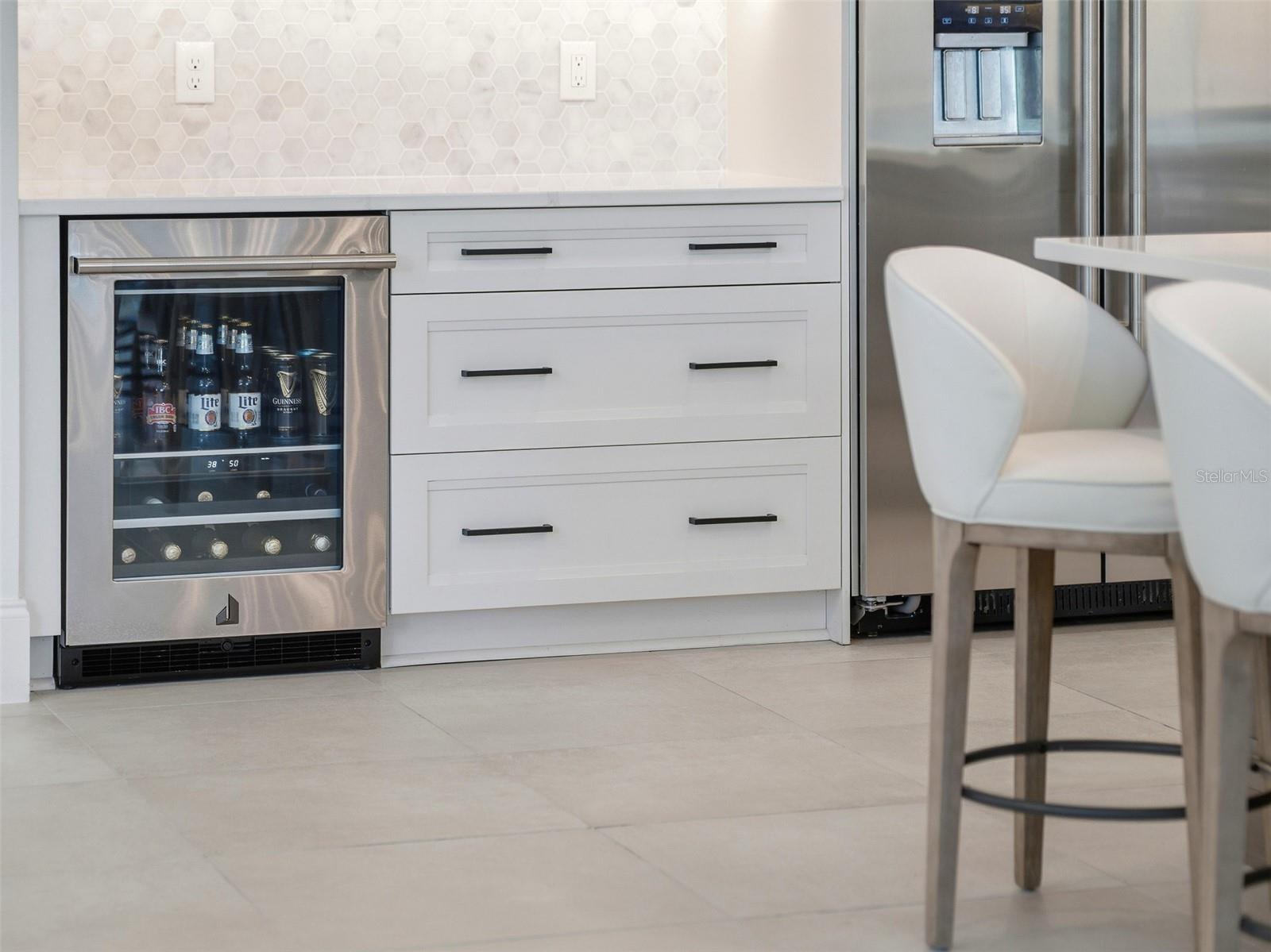 LAUREL POINTE PH 1 - Residential