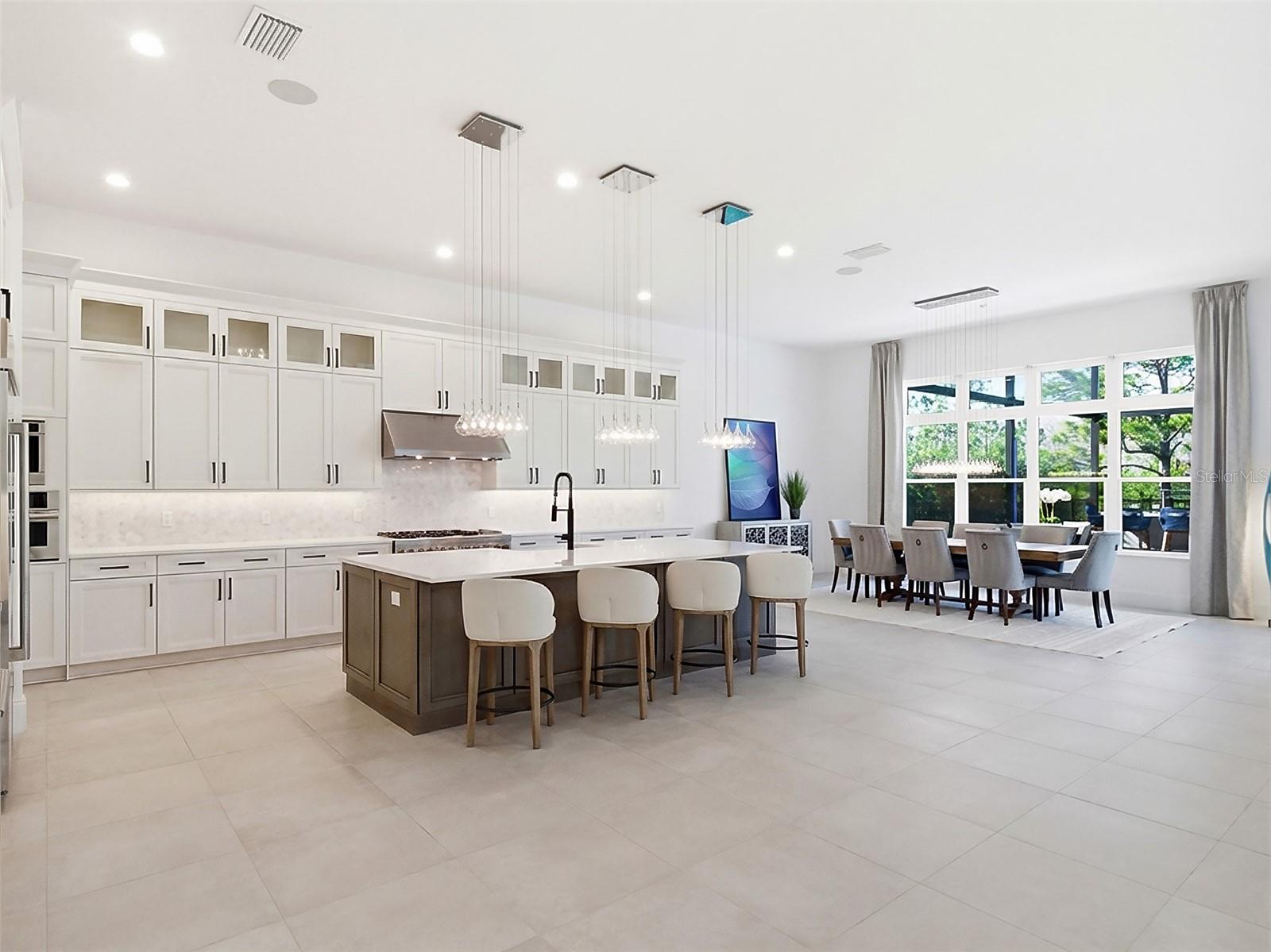 LAUREL POINTE PH 1 - Residential