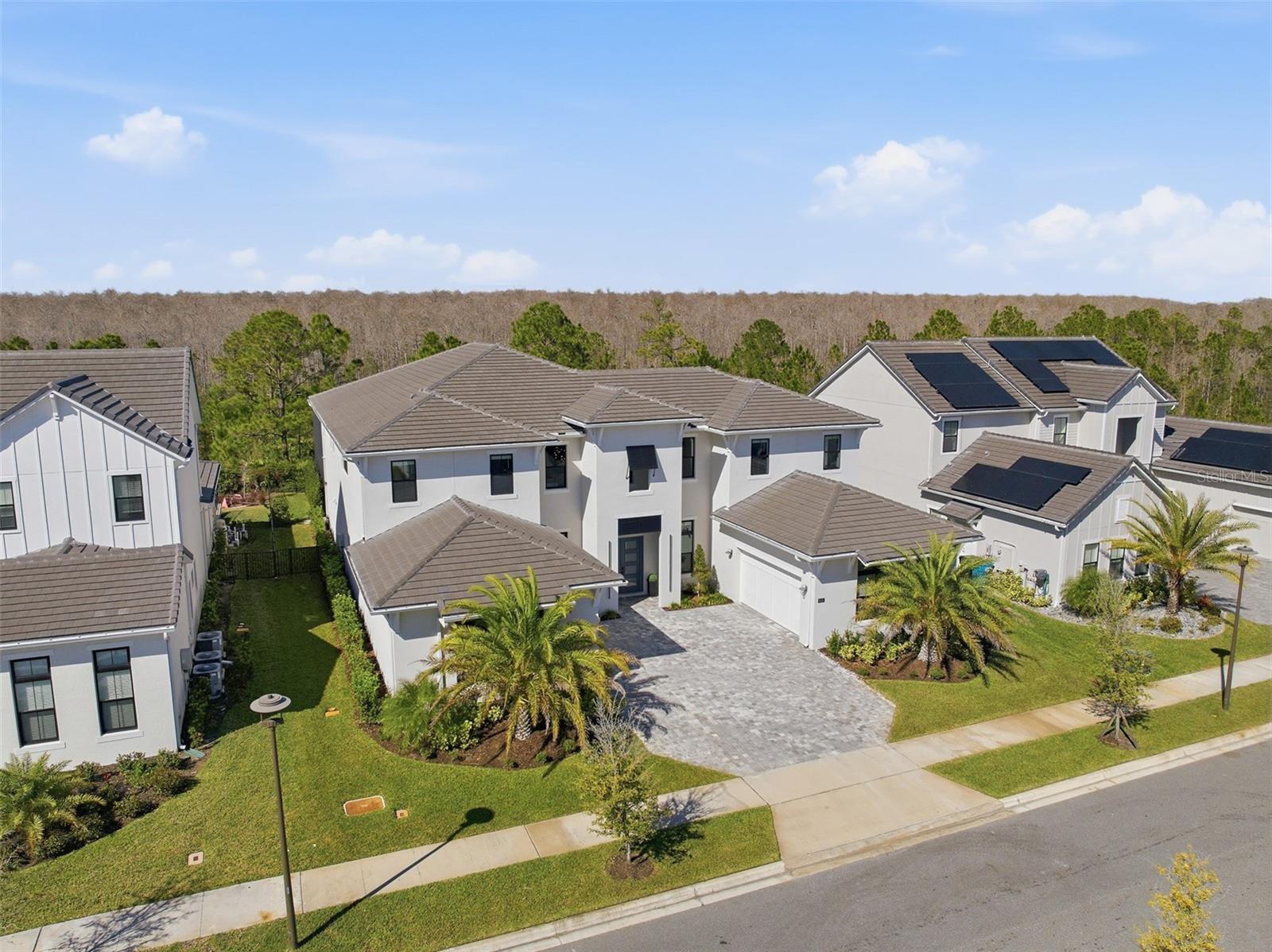 LAUREL POINTE PH 1 - Residential