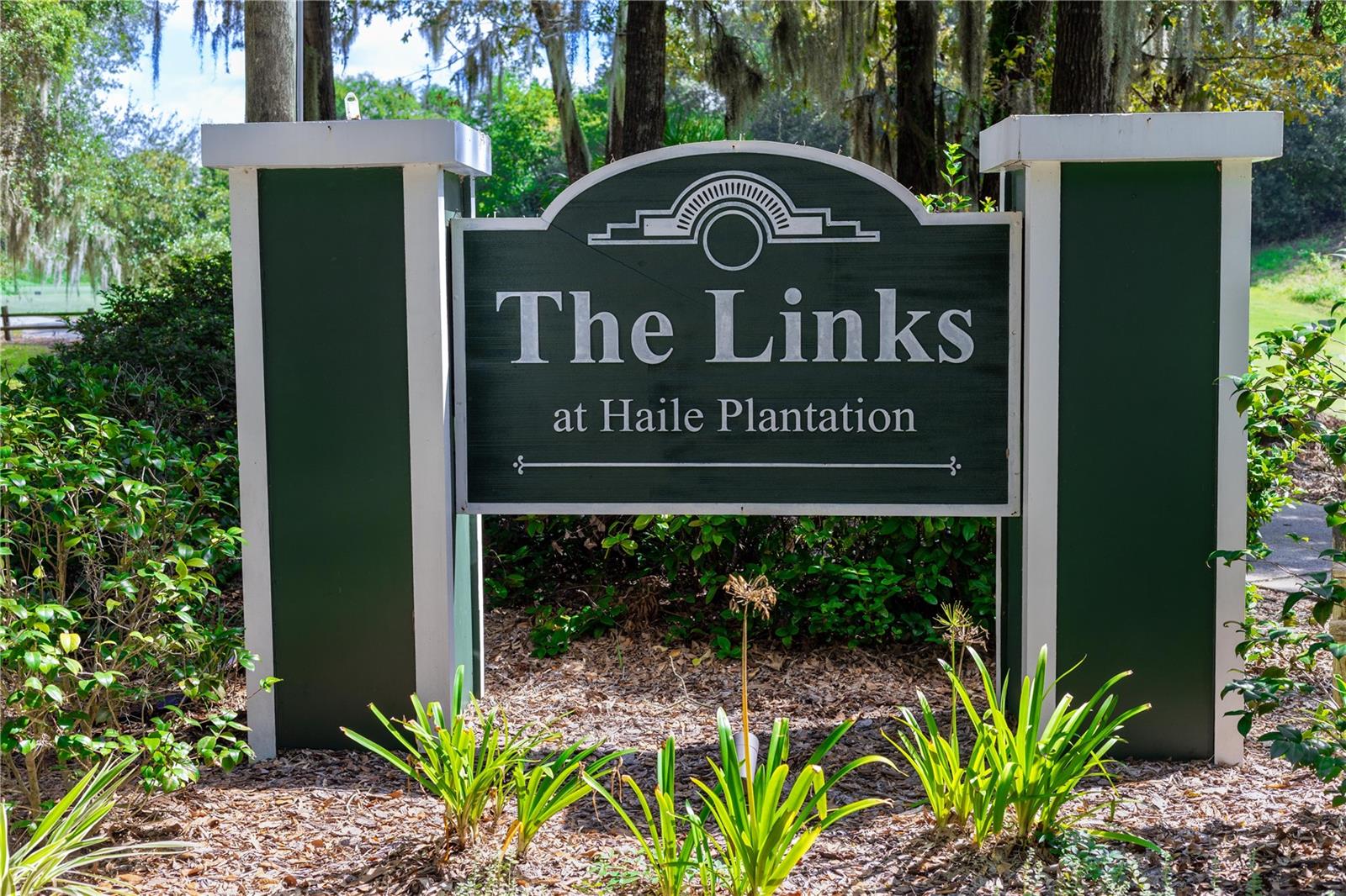 THE LINKS - Residential Lease