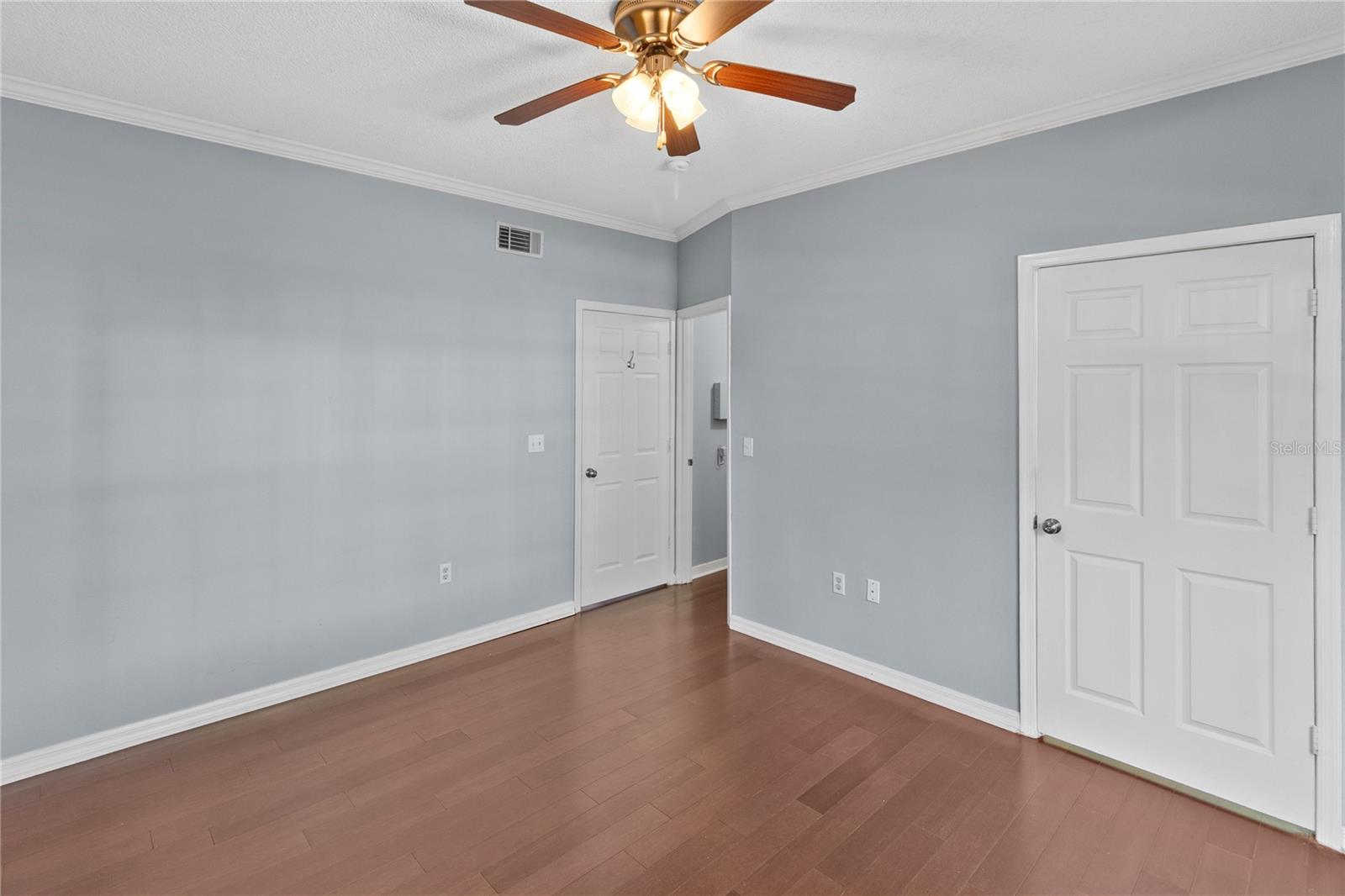 THE LINKS - Residential Lease