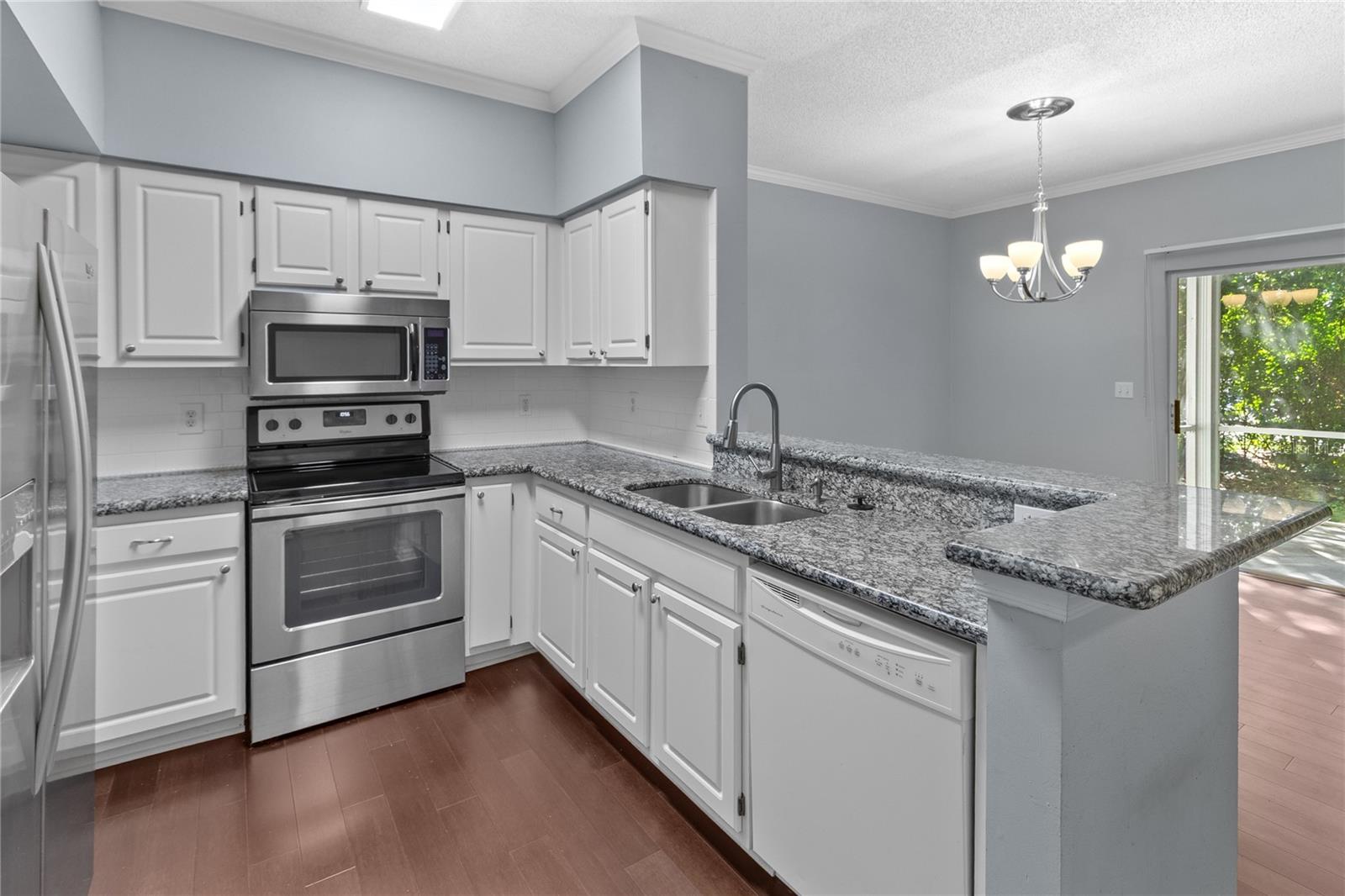 THE LINKS - Residential Lease