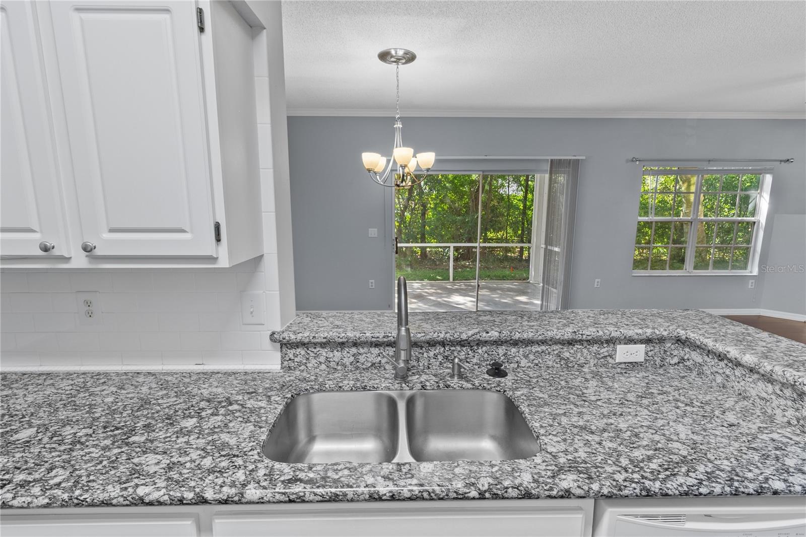 THE LINKS - Residential Lease