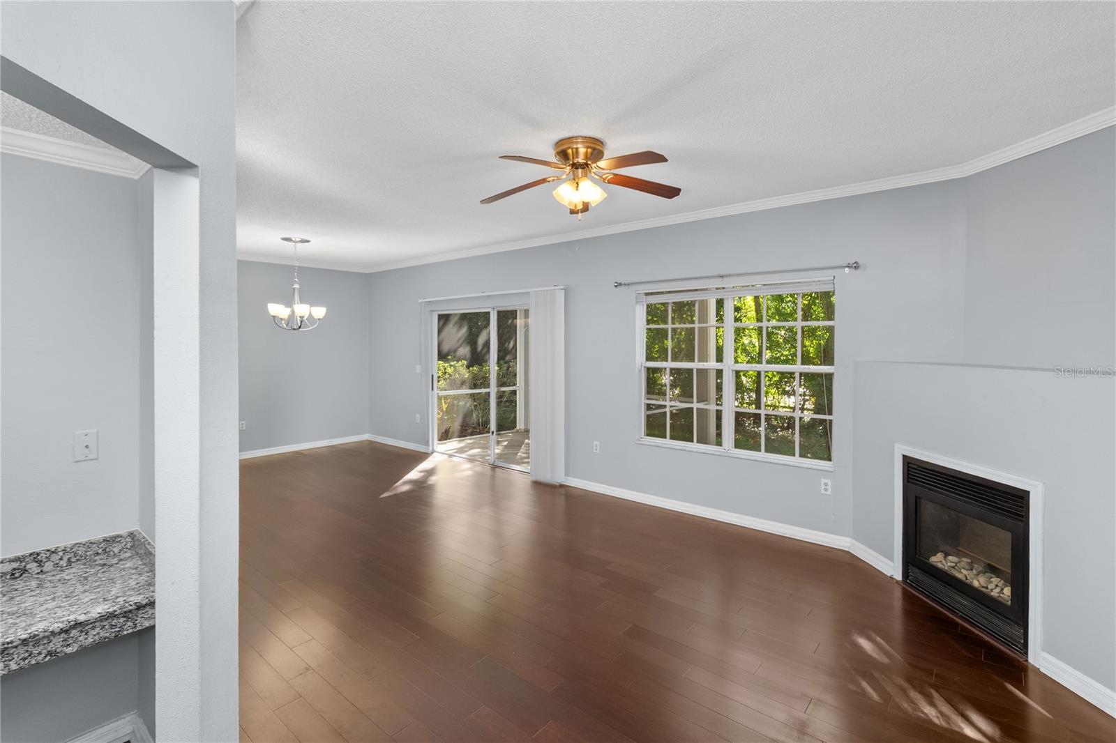 THE LINKS - Residential Lease