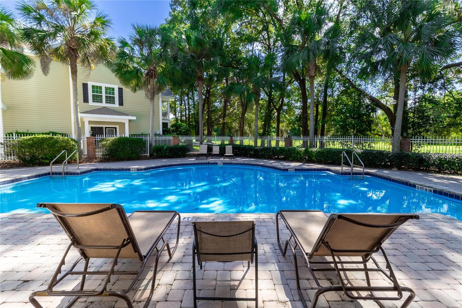 THE LINKS - Residential Lease