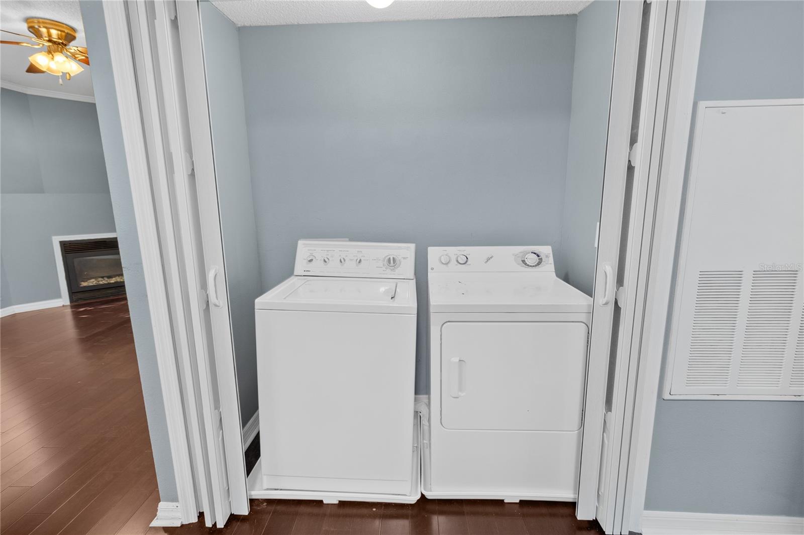 THE LINKS - Residential Lease