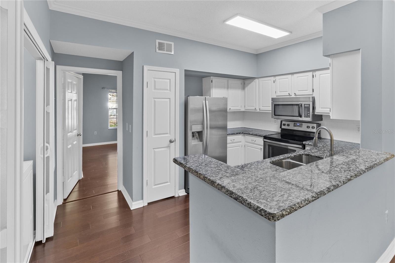 THE LINKS - Residential Lease