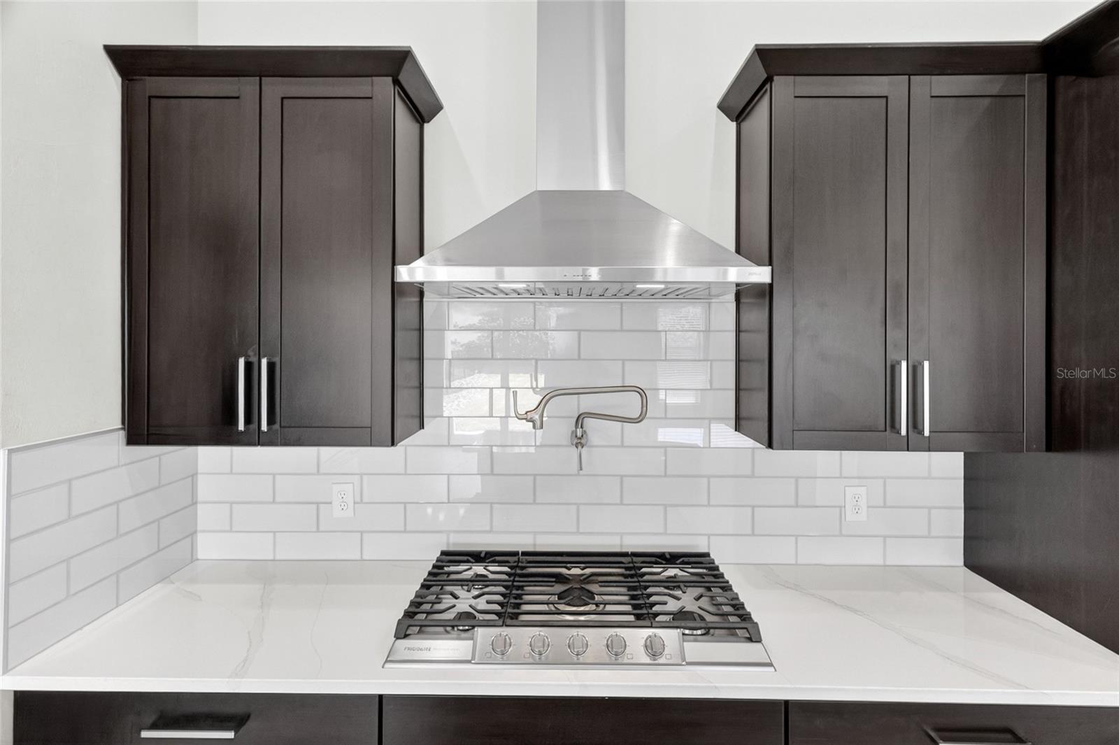 OAKMONT - Residential