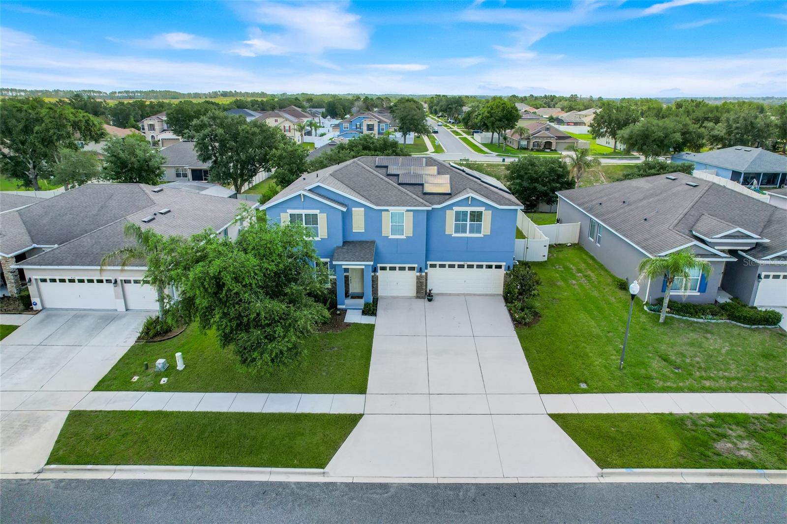 4516 LINWOOD TRACE LANE