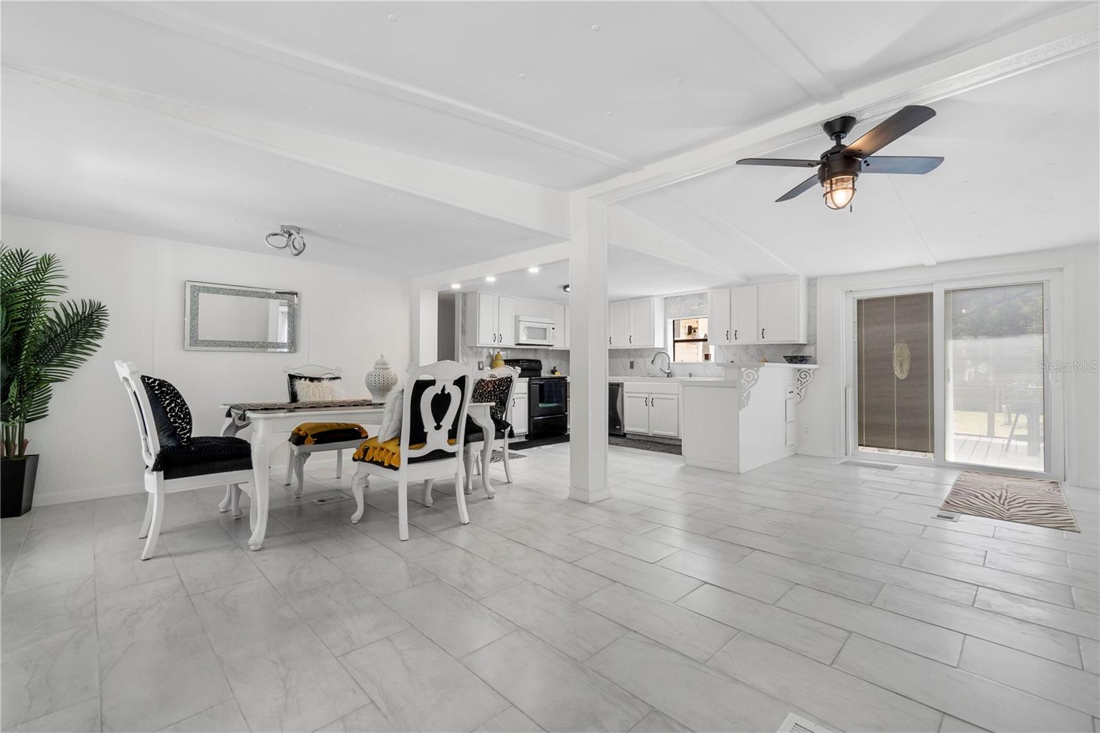 8356 W TAWNY ROSE LANE