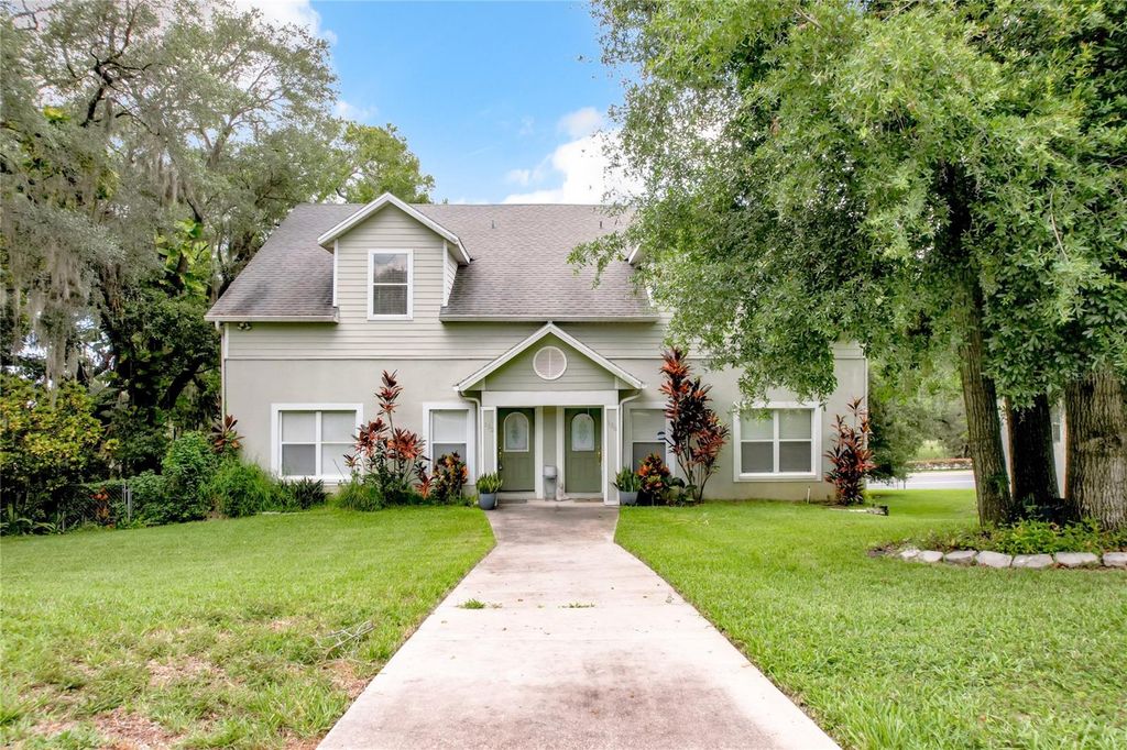 Photo of 132 Orange Ave, Clermont, FL 34711 (MLS # G5110212)