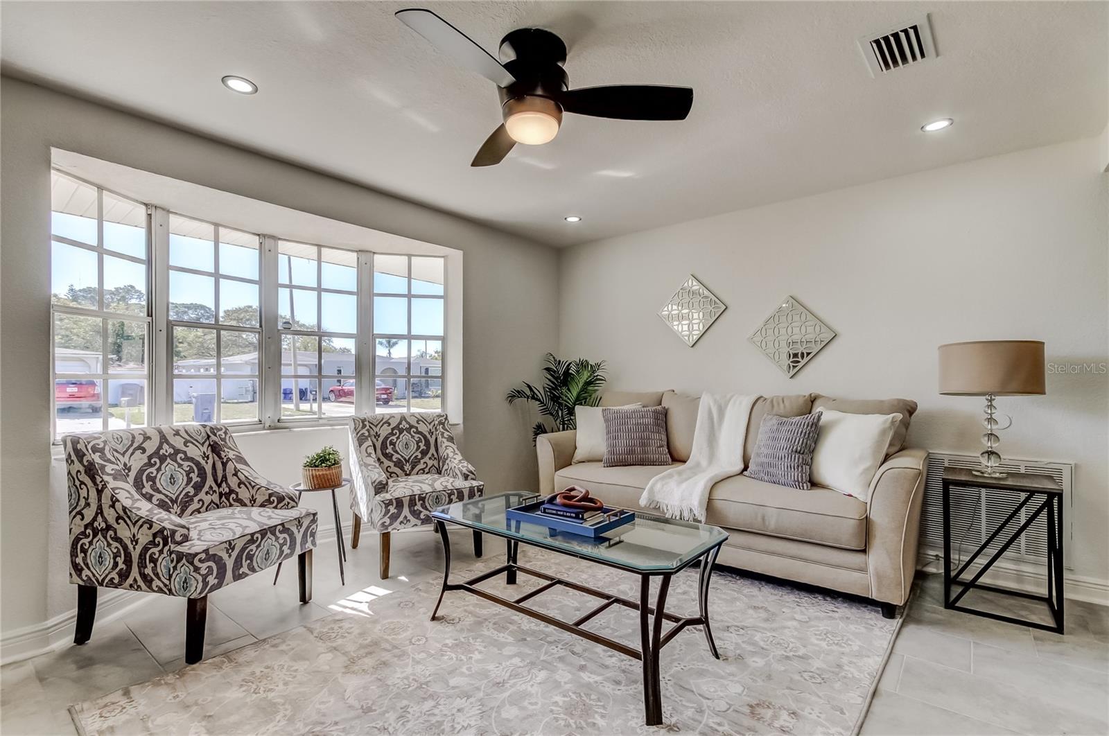 BEACON SQUARE - Residential