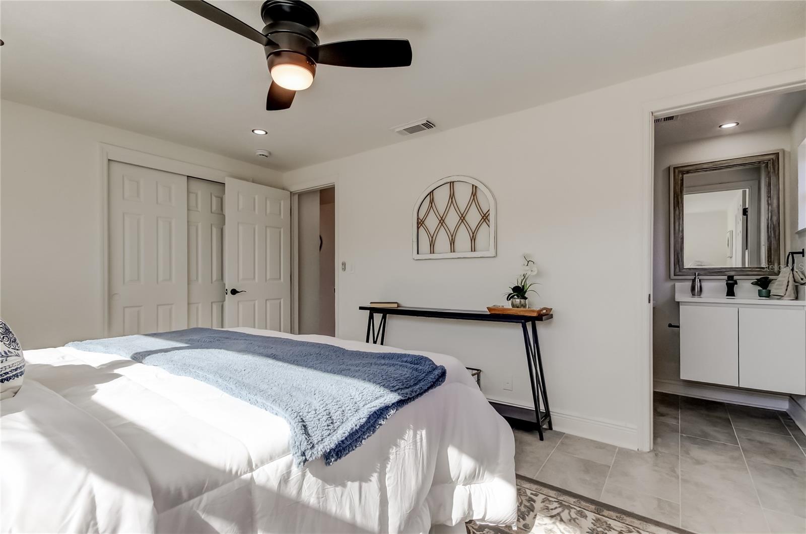 BEACON SQUARE - Residential