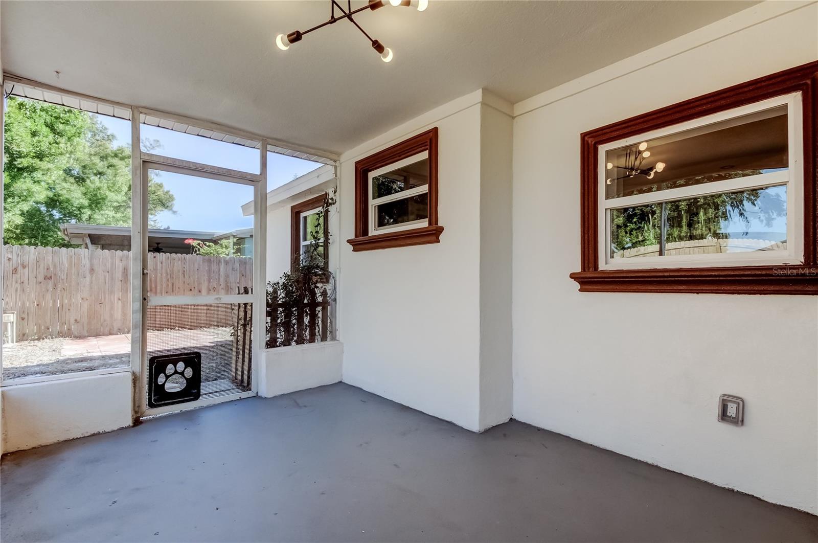 BEACON SQUARE - Residential