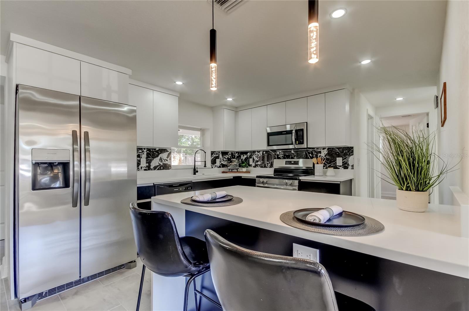 BEACON SQUARE - Residential