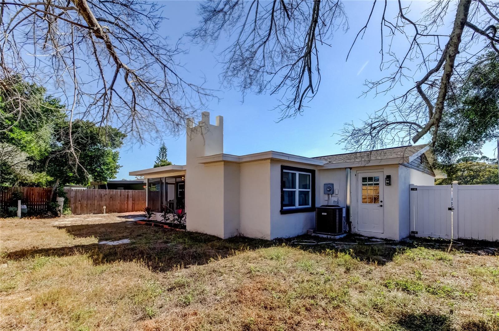 BEACON SQUARE - Residential